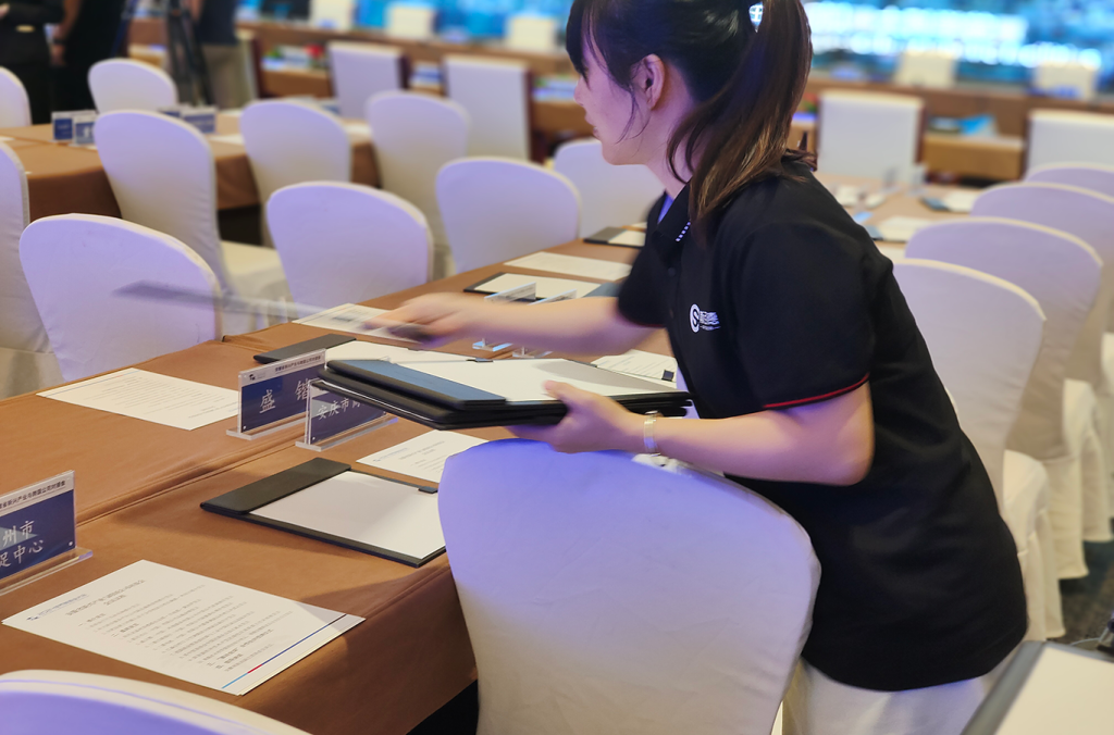 6ҵᣡʱ˫ٴ»Իͣ